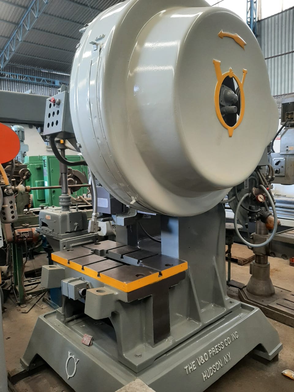 Troqueladora neumática V&O 45 ton, con alimentado
