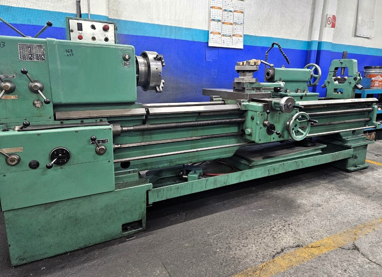 Torno paralelo TOS TRENCIN SN55B 22'' X 2 M