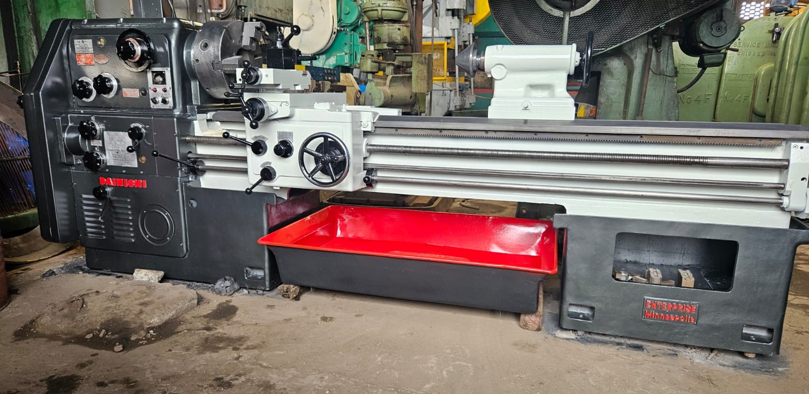 Torno paralelo Dianichi 21'' X 2 M