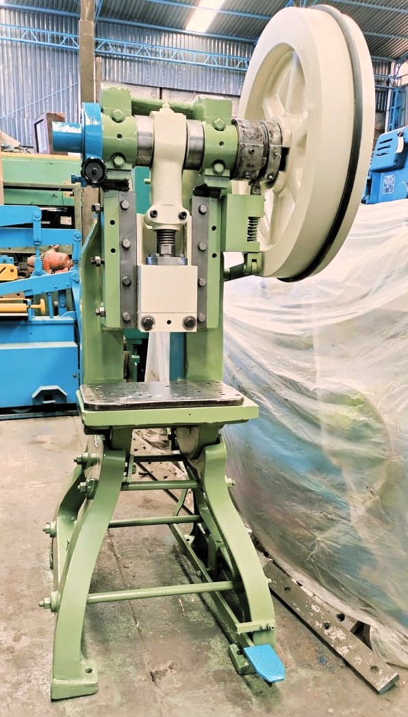 Troqueladora mecánica AMERICANA 15 Ton.
