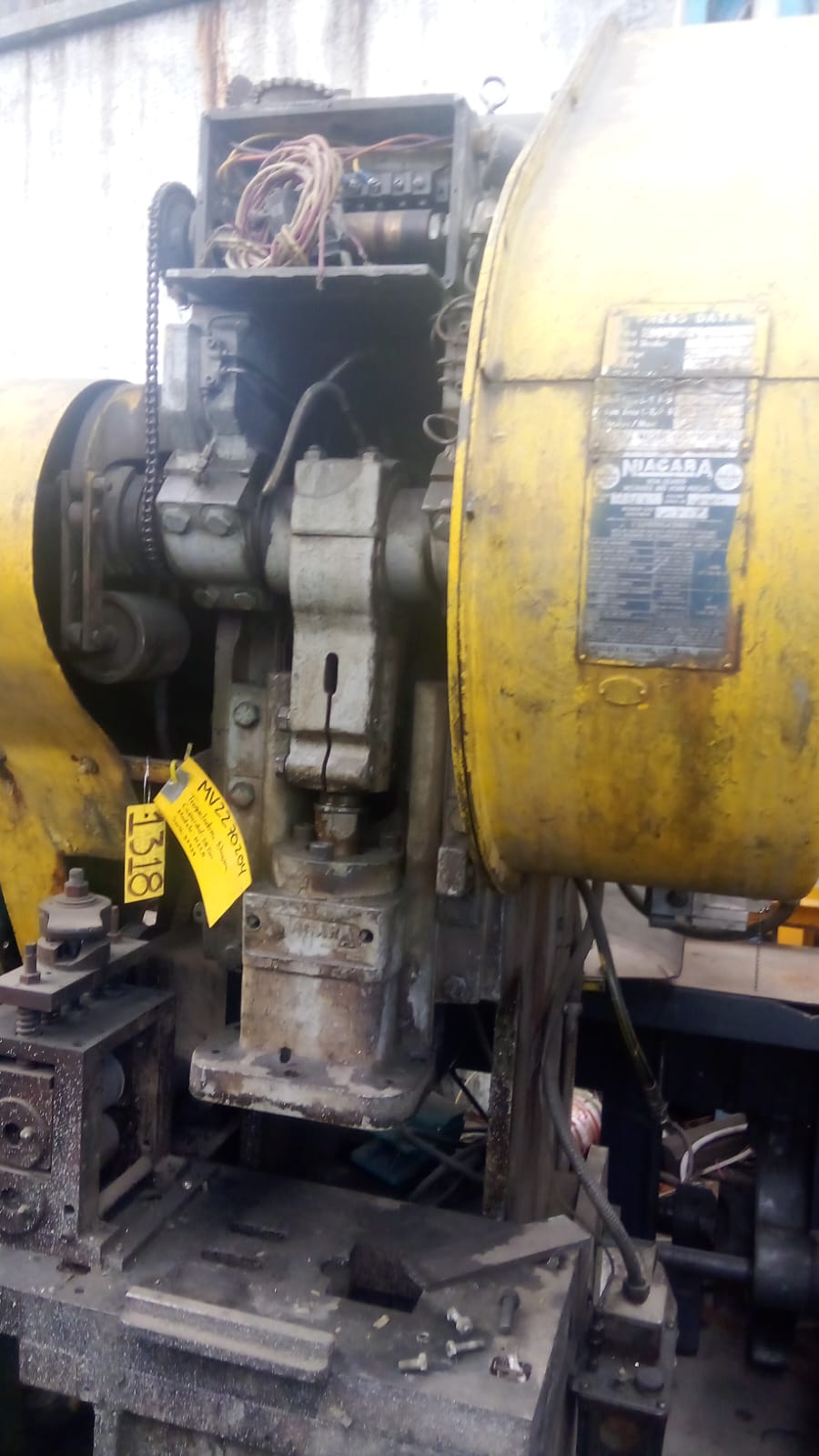 Troqueladora neumática NIAGARA 22 ton M 22A
