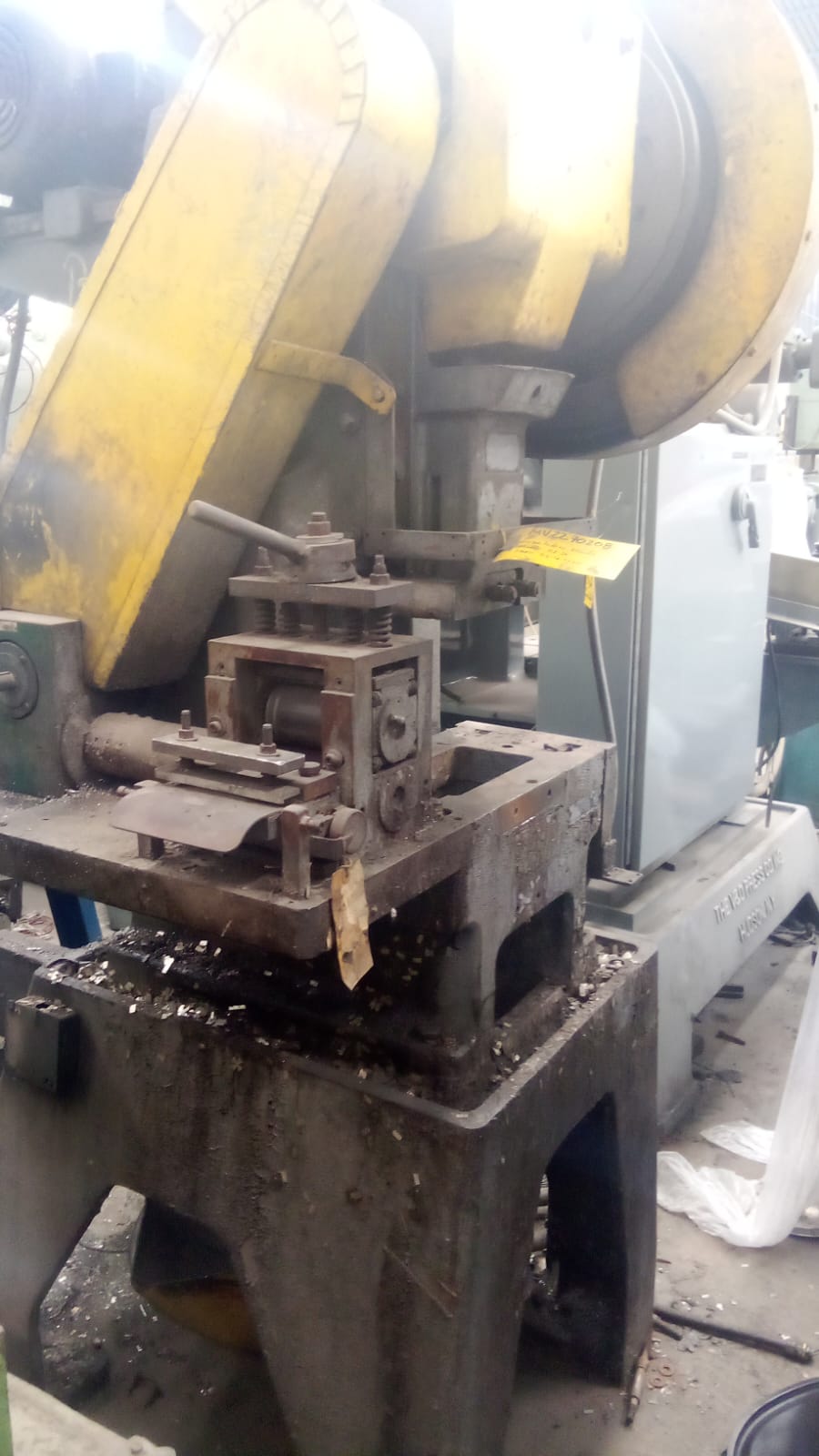 Troqueladora neumática NIAGARA 22 ton B1-16