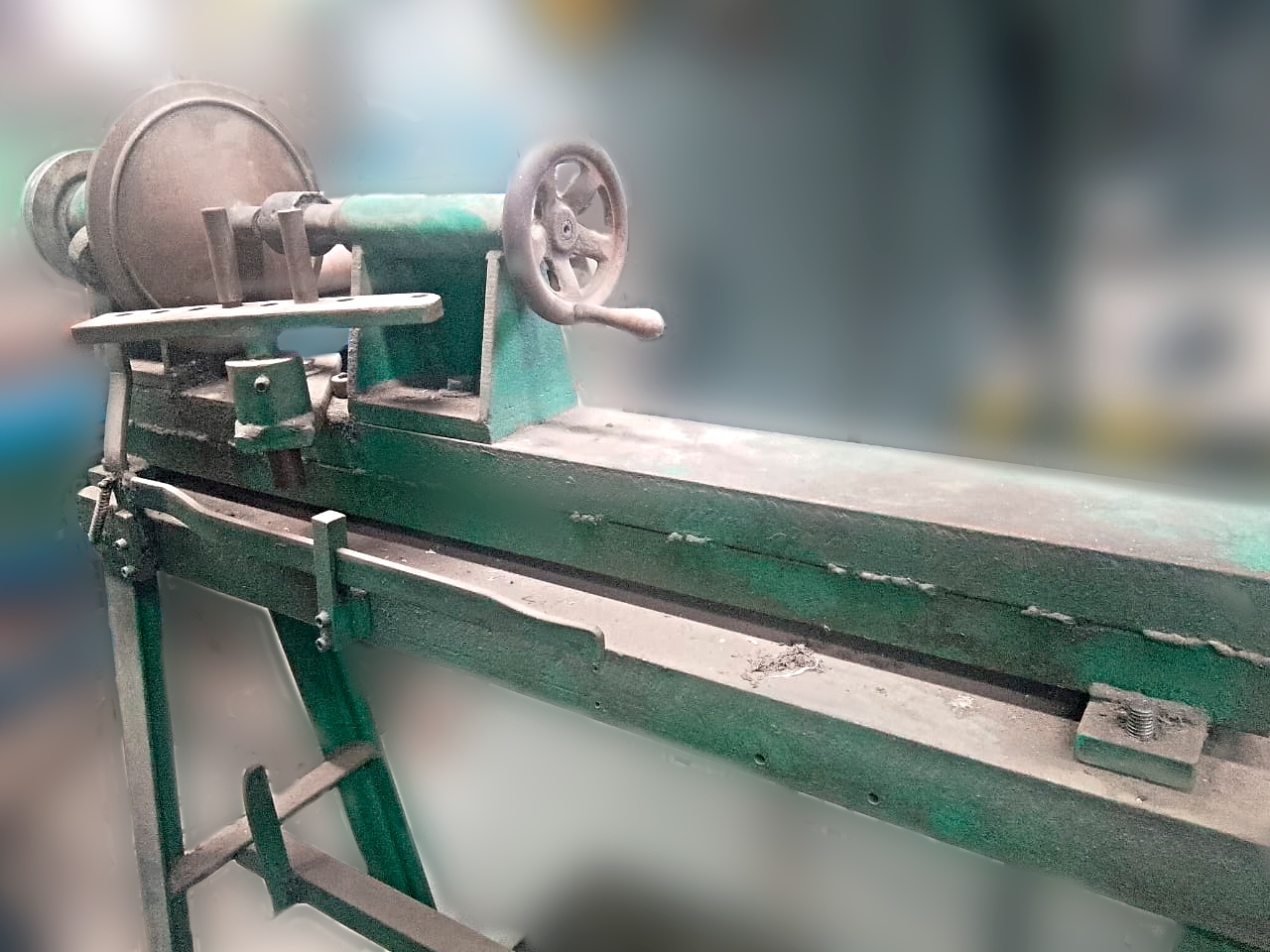 Torno de rechazado motorizado